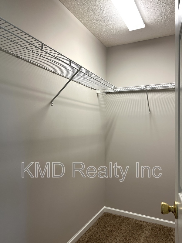 Building Photo - 17053 Turning Stick Ct