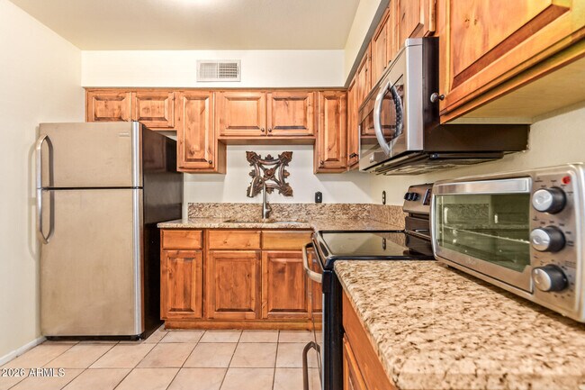 Building Photo - 3626 N 37th St