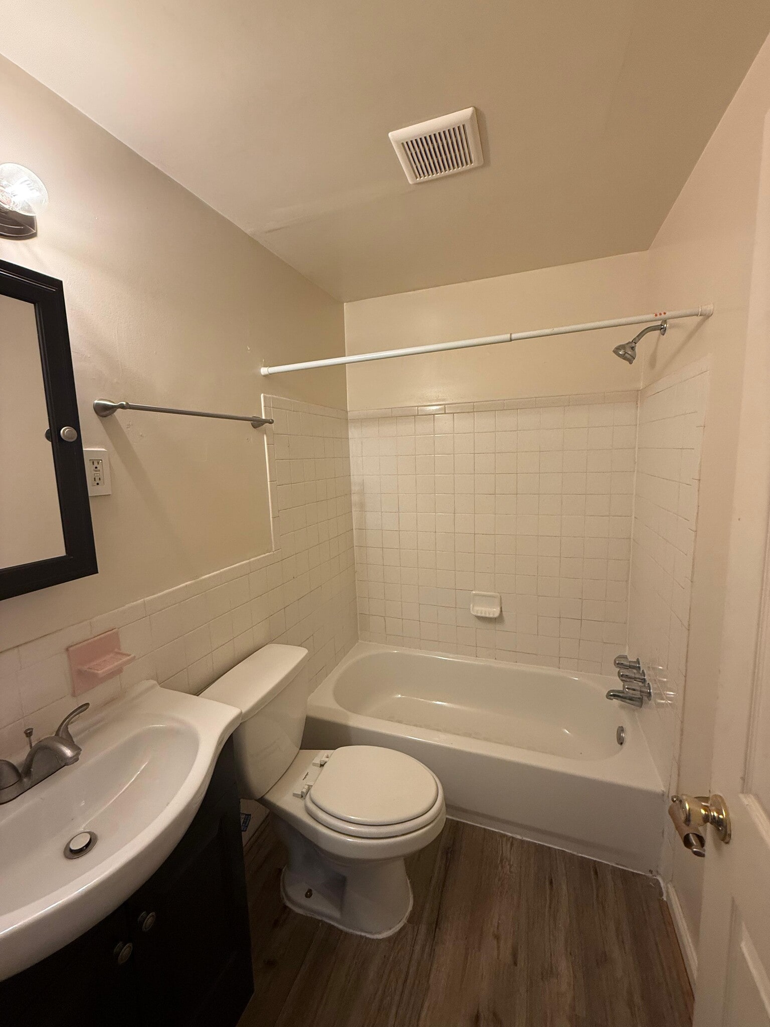 Building Photo - 7301 Calder Dr