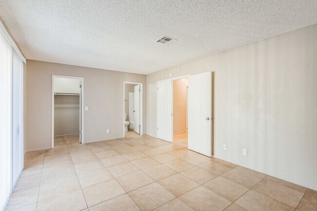 Building Photo - 31635 Avenida Maravilla