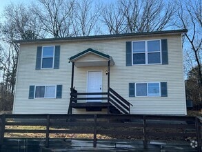 Building Photo - 4 bed 1.5 bath home close to I-44