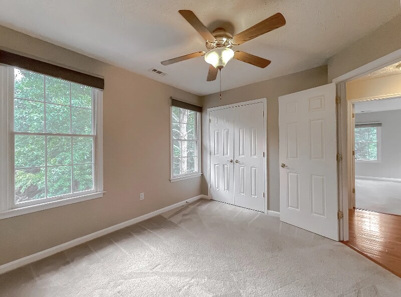 Building Photo - 23238 Willow Creek Way