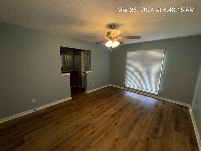 Building Photo - 114 Windsor Ln