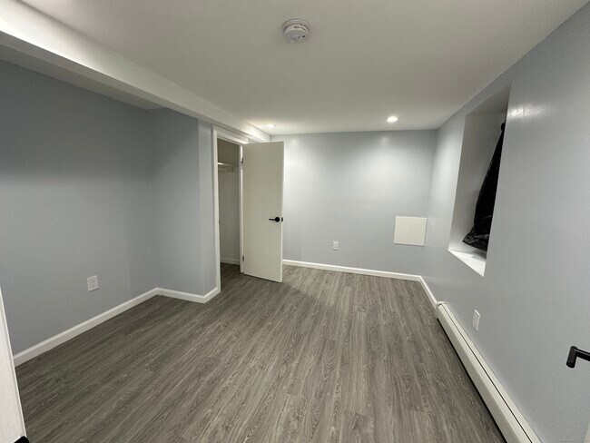 Building Photo - 48 Prest St