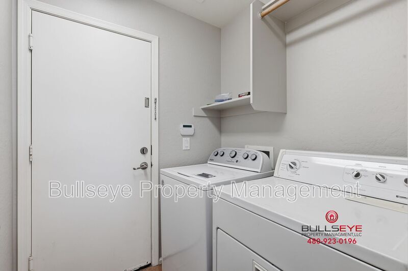 Building Photo - 4224 E Bruce Ct
