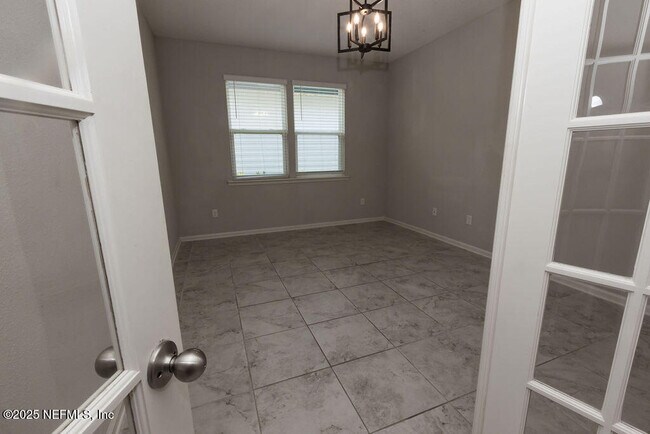 Building Photo - 154 Palisade Dr