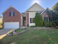 Building Photo - Single Family Home in Clarksville!