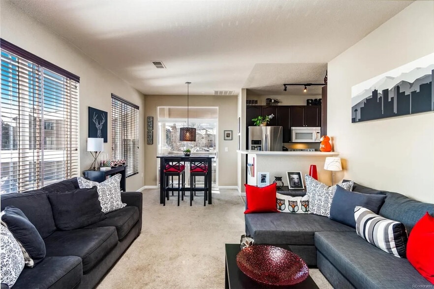 Building Photo - 8412 S Holland Ct