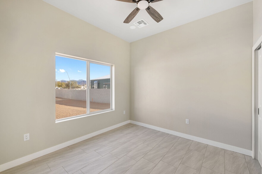Building Photo - 1329 W Speedway Blvd