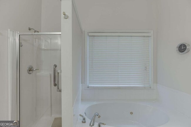 Building Photo - 6440 Deep Woods Ct