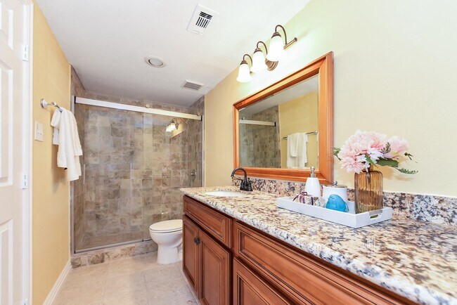 Building Photo - 15031 Kimberley Ct