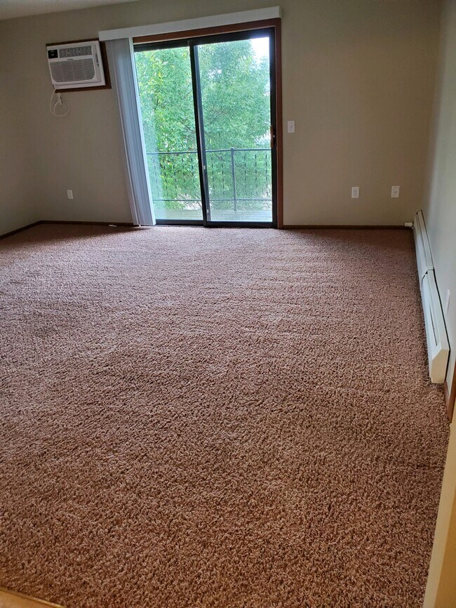 Livingroom - 1500 32nd Ave SW