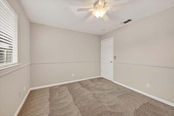 Building Photo - 2375 Fallbrook Ave