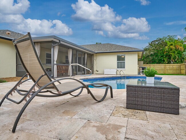 Building Photo - 1267 Summerwood Cir