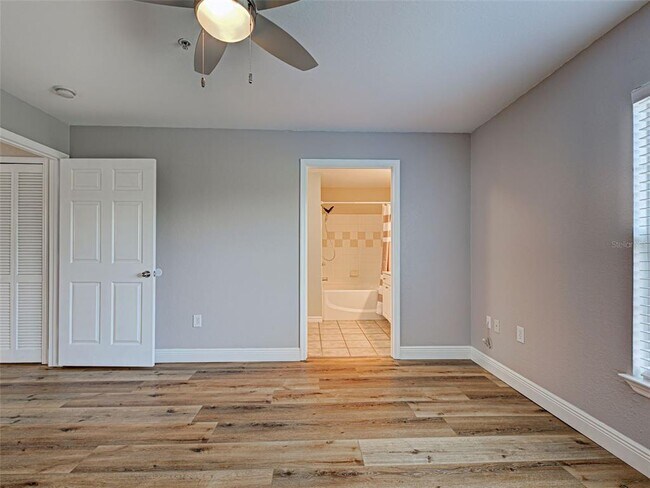 Building Photo - 5501 Rosehill Rd