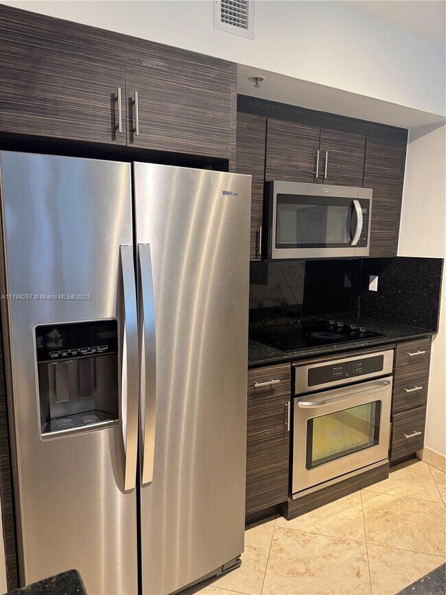 Building Photo - 335 S Biscayne Blvd
