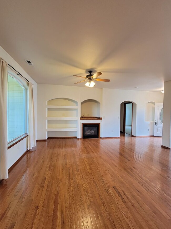 Building Photo - South Richland Rambler for Rent