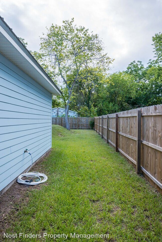 Building Photo - 2 br, 2 bath House - 461 Herbert Street