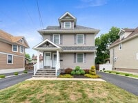 Building Photo - 348 1st St