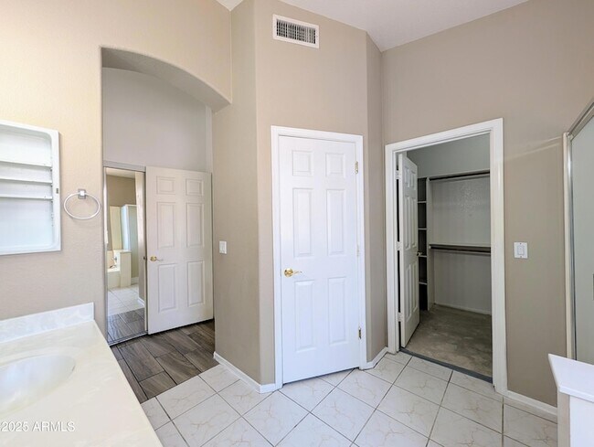 Building Photo - 3028 N 109th Ave