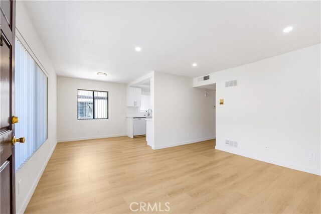 Building Photo - 7750 Laurel Canyon Blvd