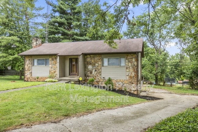 Building Photo - 2025 Langhorne Dr