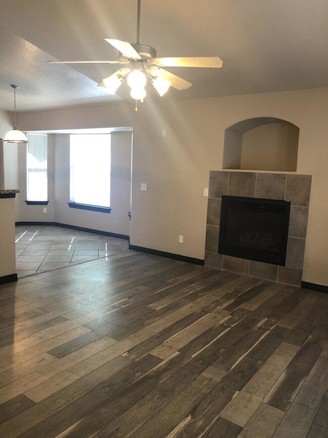 Building Photo - 12717 Tierra Roman Dr