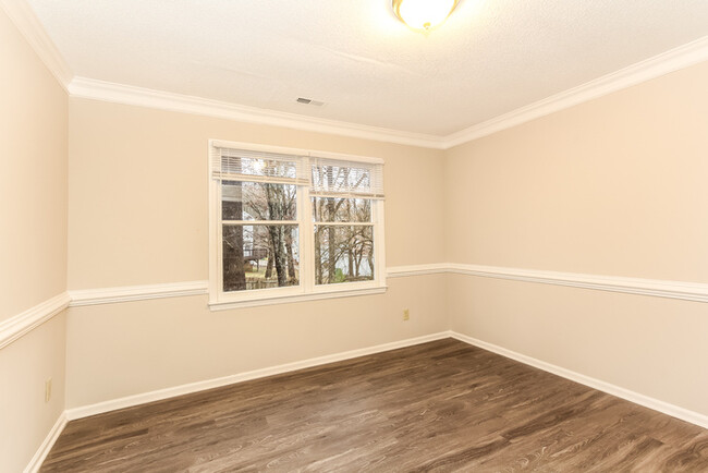 Building Photo - 4 Bedroom Charlotte Home