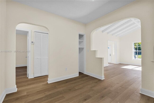 Building Photo - 47 NW 49th St