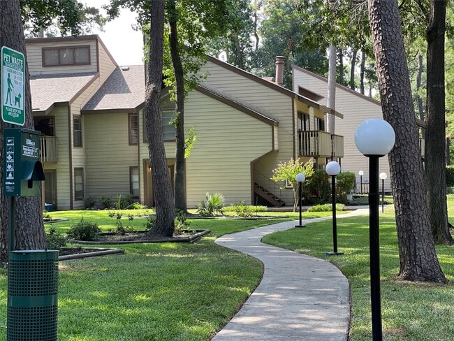 Building Photo - 12900 Walden Rd