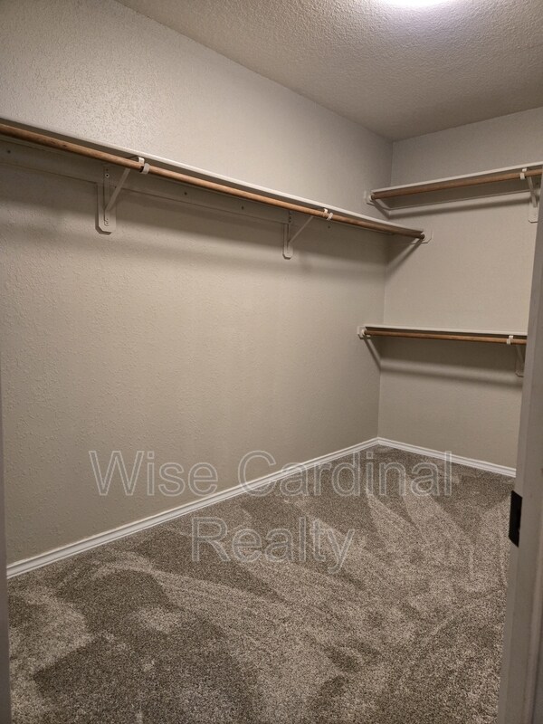 Building Photo - 4924 Harvard Dr