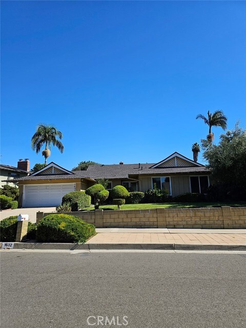 Building Photo - 1632 Canyon Dr