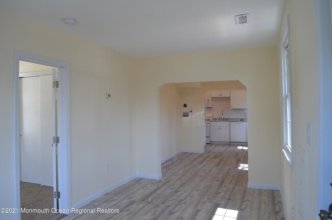 Building Photo - 186 S Park Ave