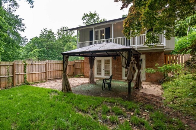 Building Photo - 4222 Arbutus Dr