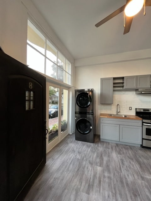 Building Photo - 159 Hollister Ave