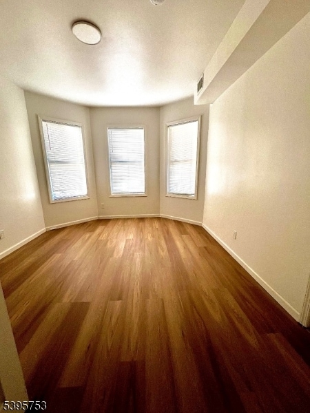 Building Photo - 28 17th Ave