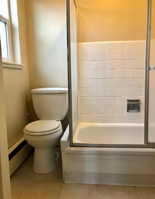 Building Photo - Now Leasing: 1BR Ground-Level Apartment in...