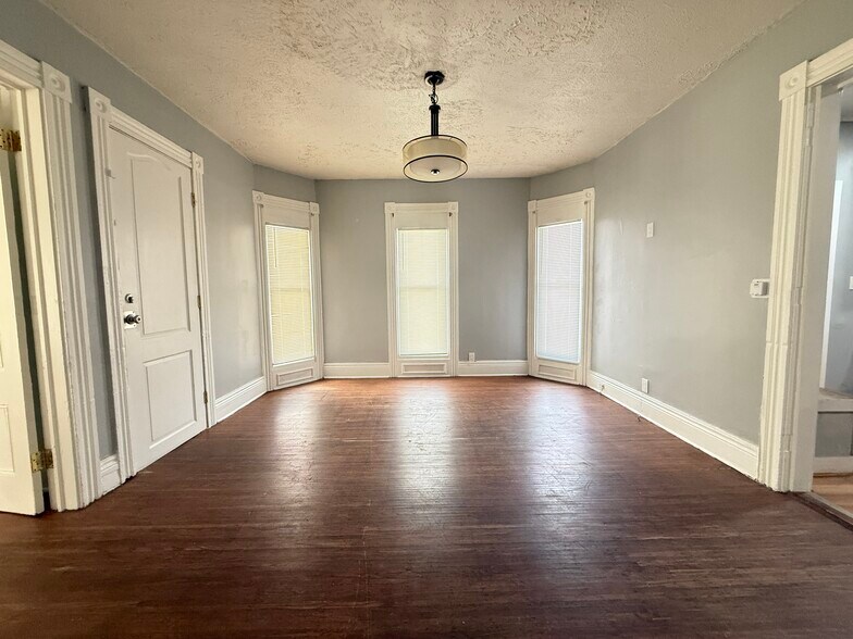 Building Photo - 140 Pennsylvania Ave