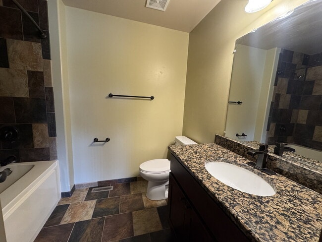 Building Photo - LUXURY RENTAL IN NORTH UTICA – OAK RIDGE VILLAGE