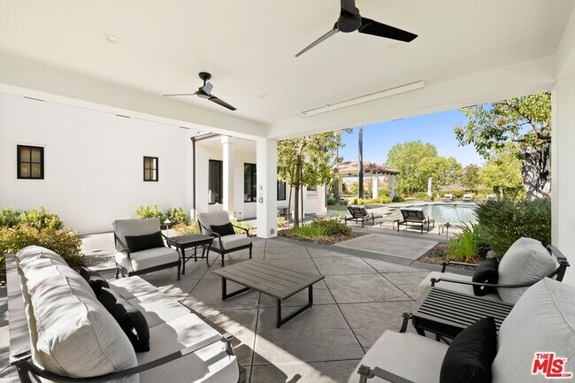 Building Photo - 29462 Malibu View Ct