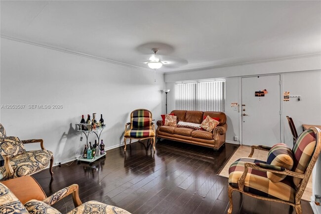 Building Photo - 801 SW 133rd Terrace