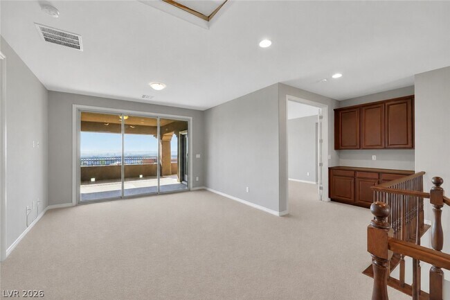 Building Photo - 224 Highspring St