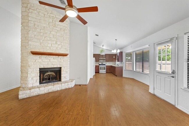 Building Photo - 8909 Romayne Ln