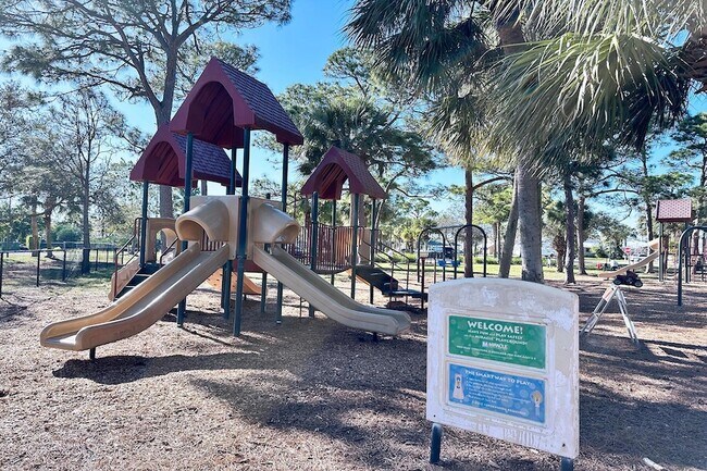 Building Photo - 6171 Heather St