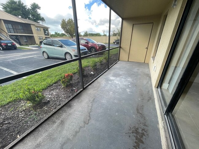 Building Photo - ANNUAL RENTAL - 2 BED / 2 BATH CONDO AT MYSTIC GARDENS