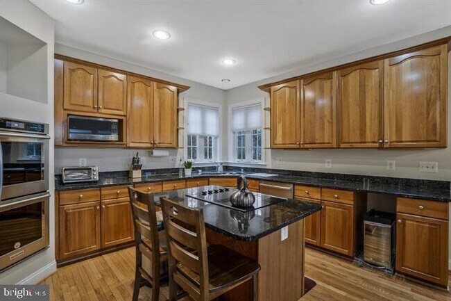 Building Photo - 2393 Watters Glen Ct