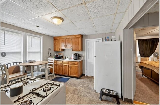 Building Photo - 291 Pontiac Ave