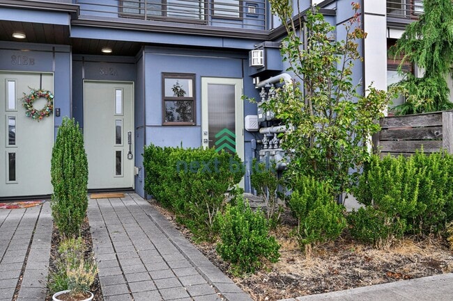 Building Photo - Stunning 3-Bed, 2.5-Bath Townhome in West ...