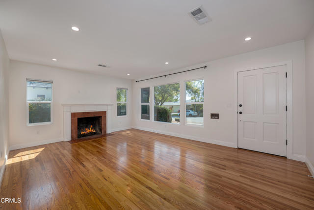 Building Photo - 2065 Casa Grande St