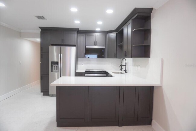 Building Photo - 8535 Blind Pass Dr